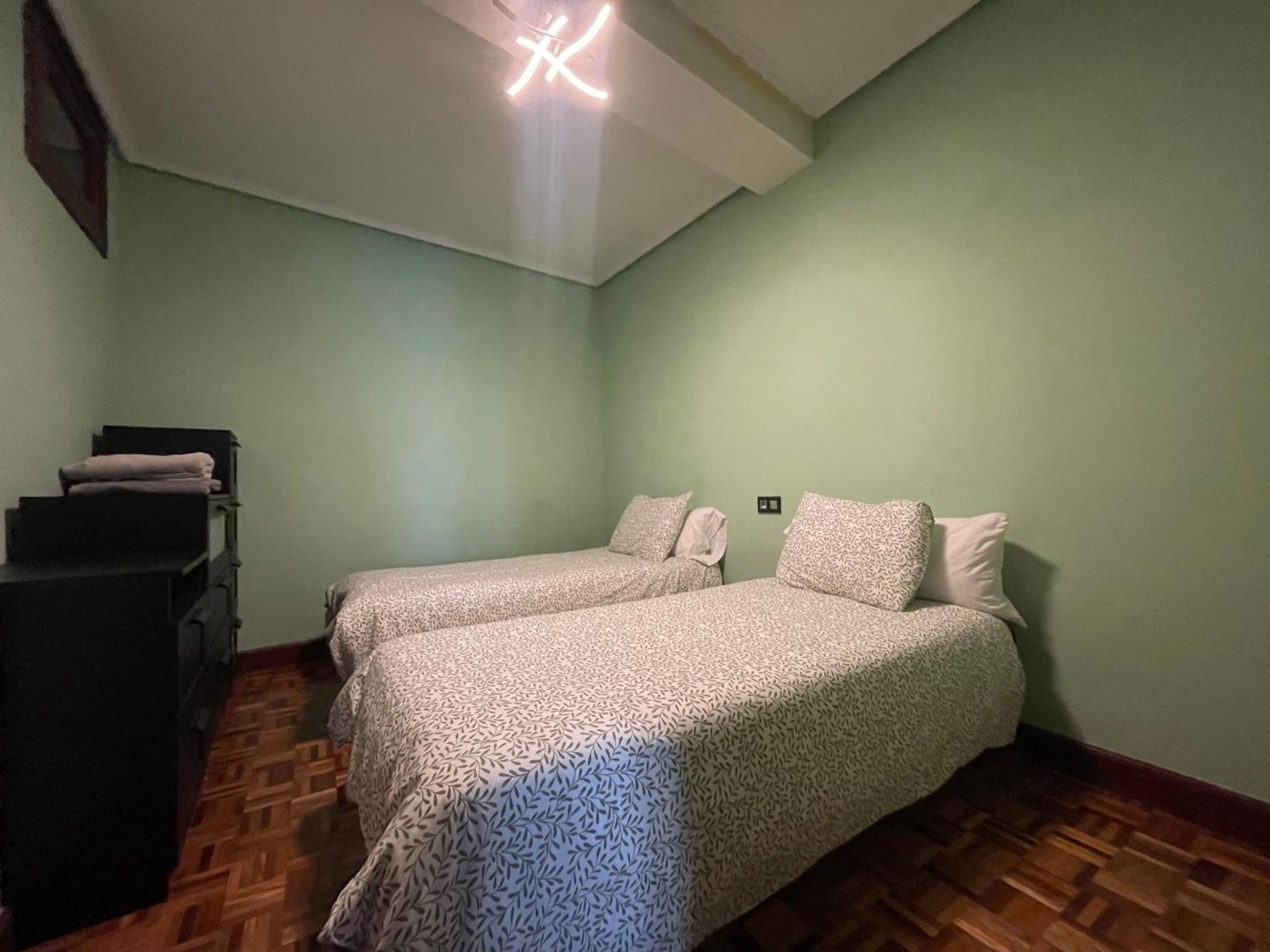 Encantador Apartamento En El Centro De Castro กาสโตร-อูร์เดียเลส ภายนอก รูปภาพ